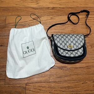 GUCCI Vintage Sherry GG Monogram Navy Blue Leather Crossbody Handbag